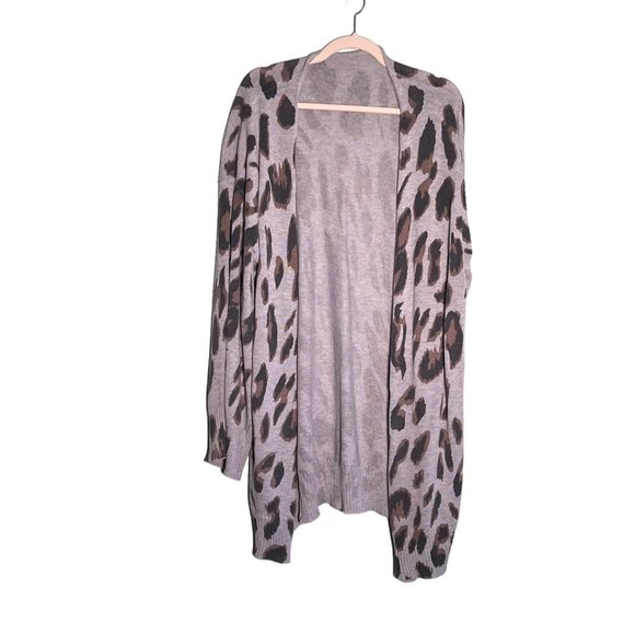 Sweaters - Unbranded Size 2XL Plus Size Gray Leopard Print Cardigan Sweater